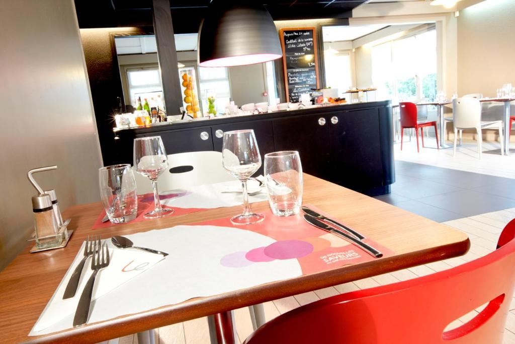 Kyriad Direct Marseille Est La Valentine 拉佩讷叙尔于沃讷 外观 照片